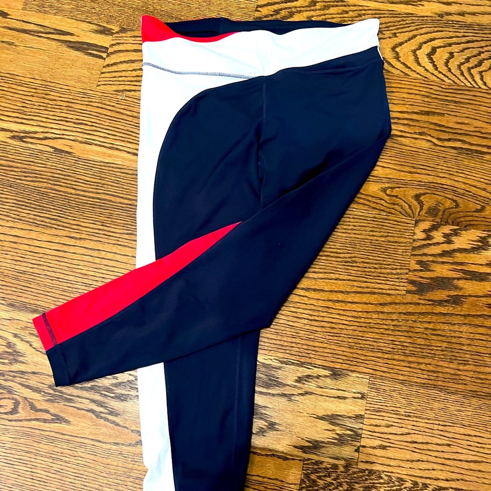 Gap ladies leggings . Size L